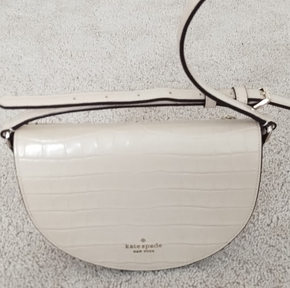 Kate Spade Luna Crescent Croco Leather Crossbody Bag. New without Tag!